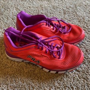 Fila 91/2 women’s tennis shoes